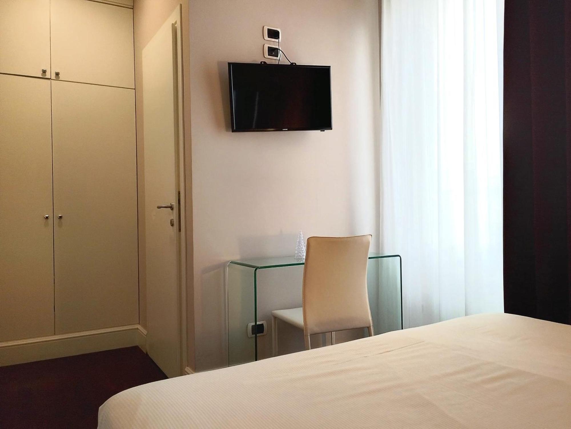 Guest House Cavour 278 Рим Экстерьер фото