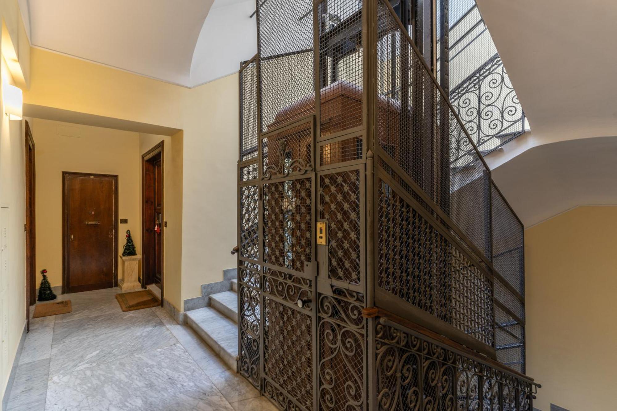 Guest House Cavour 278 Рим Экстерьер фото
