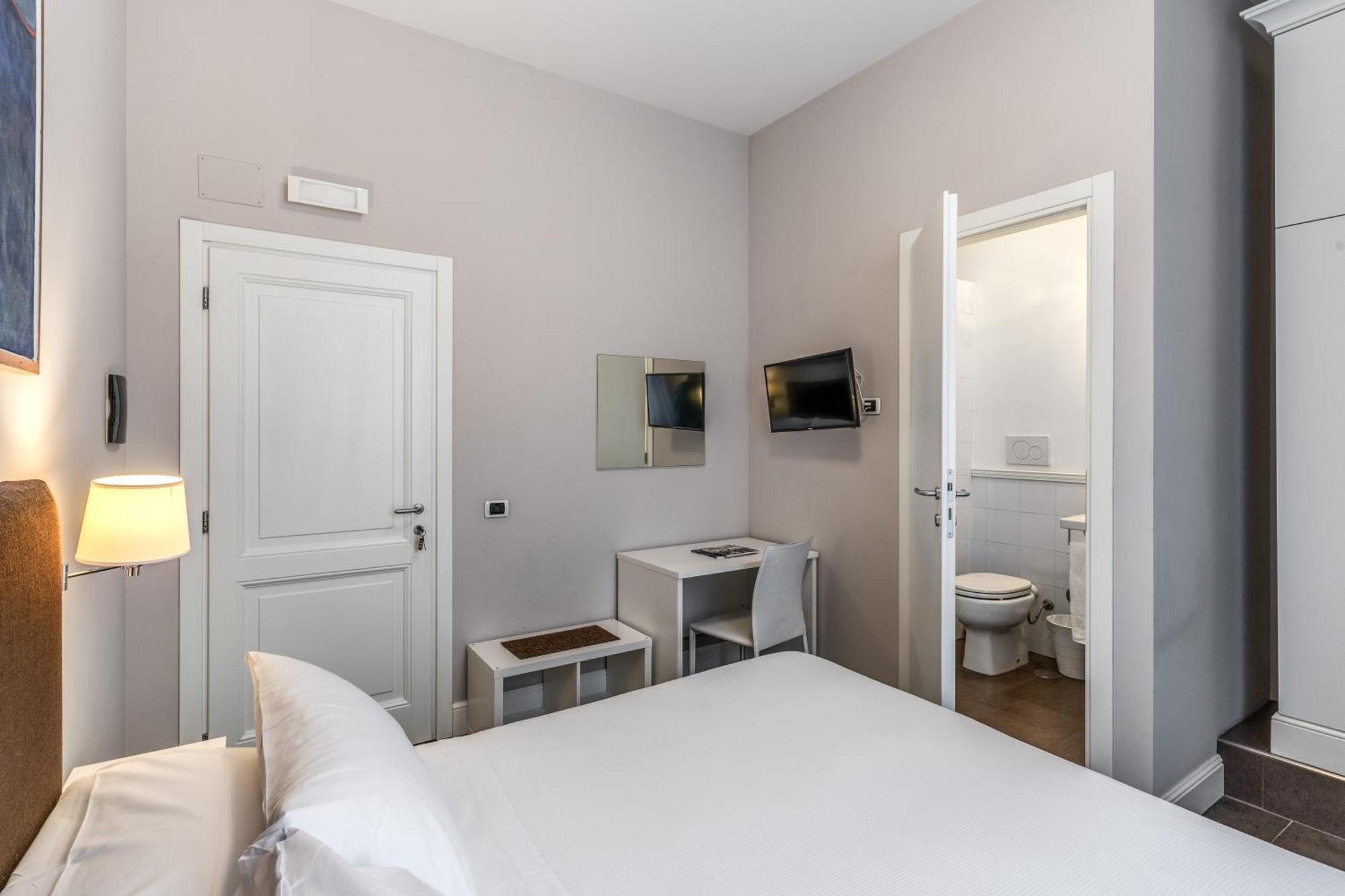 Guest House Cavour 278 Рим Экстерьер фото