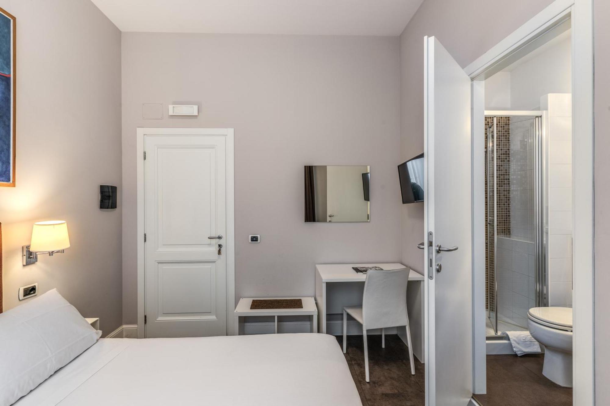 Guest House Cavour 278 Рим Экстерьер фото